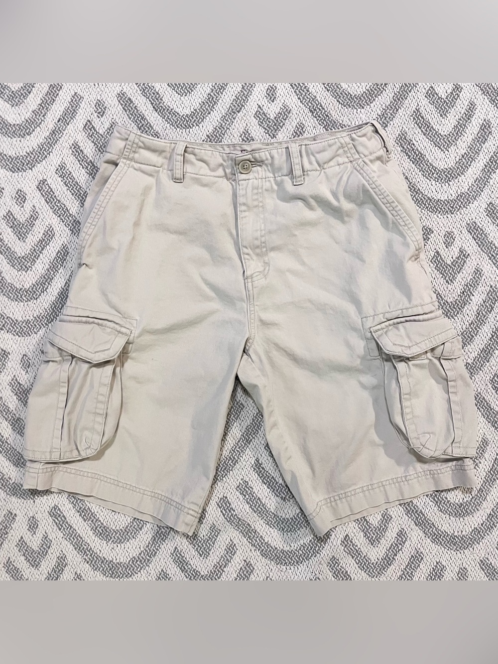 PERRY ELLIS Men’s Beige Cargo Shorts 30